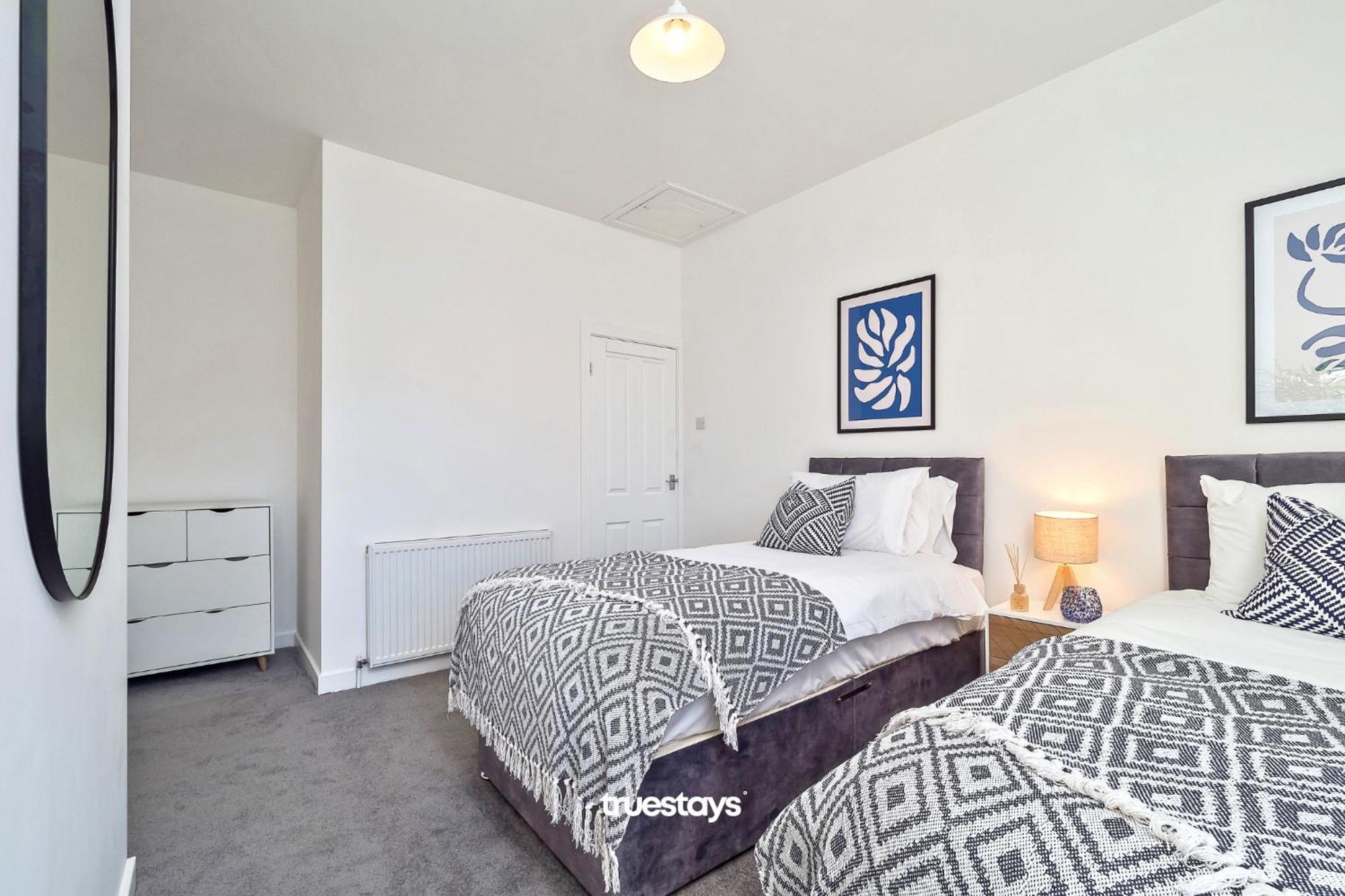 Nursery House By Truestays - 3 Bedroom House In Stoke-On-Trent Kültér fotó