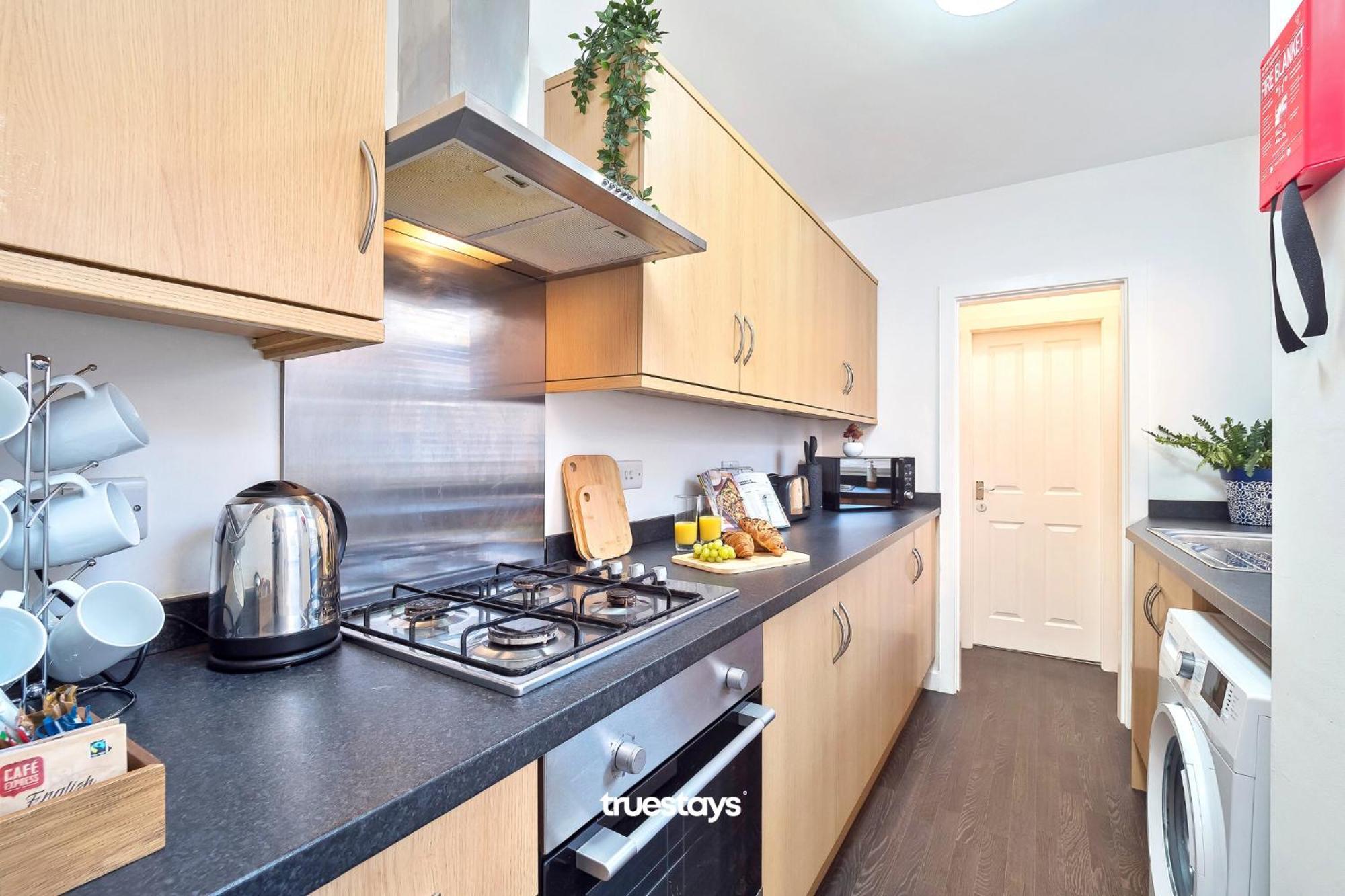 Nursery House By Truestays - 3 Bedroom House In Stoke-On-Trent Kültér fotó